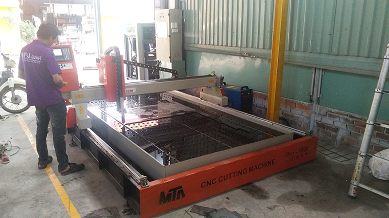 máy cắt plasma cnc