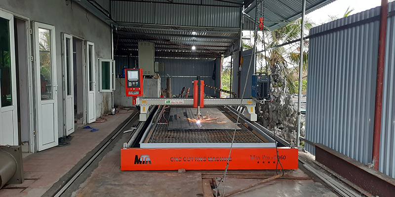 máy cắt plasma cnc