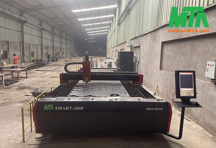 máy cắt laser cnc