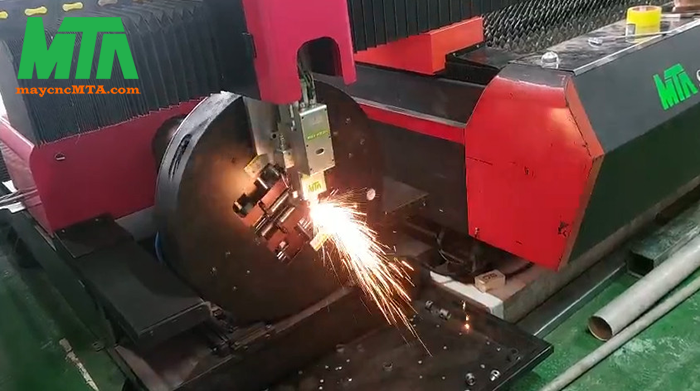 máy laser cắt tấm ống hộp