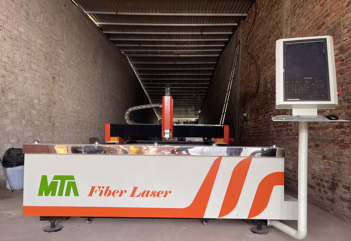 máy cắt laser fiber