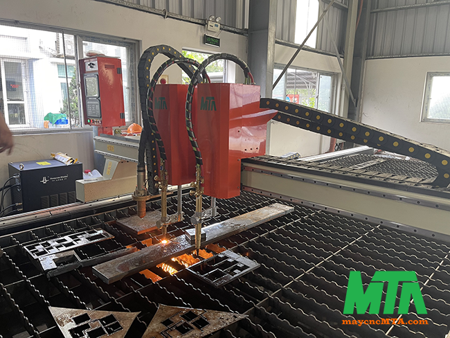 máy cắt plasma cnc