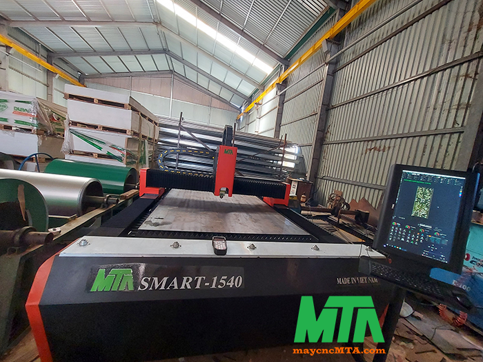 máy cắt laser