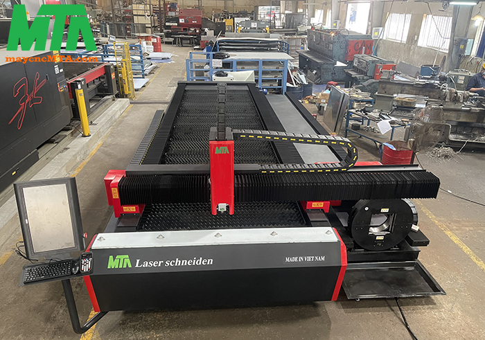 giá máy cắt laser