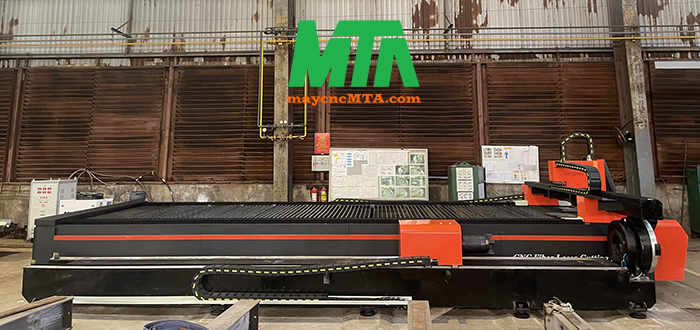máy cắt laser cắt ống