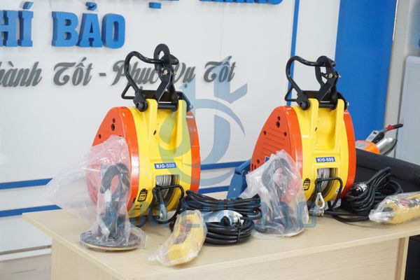 Tời kéo hàng - dạng treo