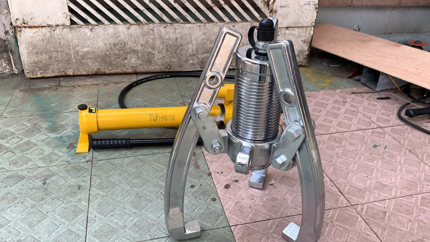 Cảo thủy lực sử dụng bơm rời