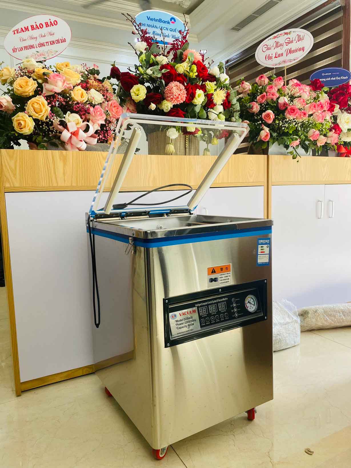 Máy hút chân không công nghiệp DZB400