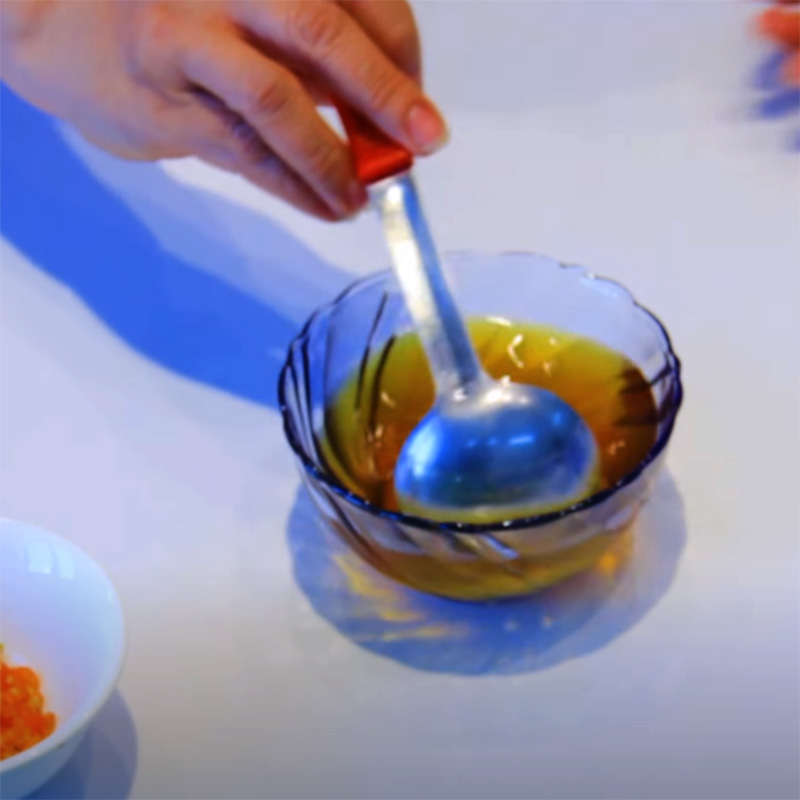 Pha nước chấm bánh khọt