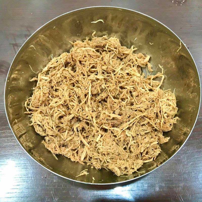 Pha sốt cay và ướp thịt