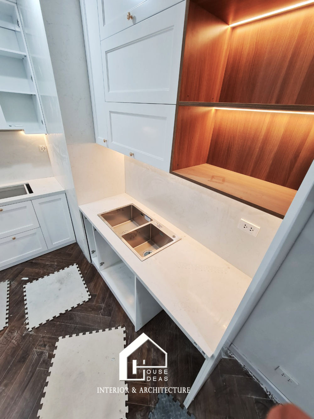 thi công căn hộ royal city