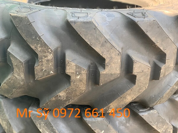 vỏ xe xúc lật 12.5 65-18 (10.5 80-18) chất lượng giá rẻ