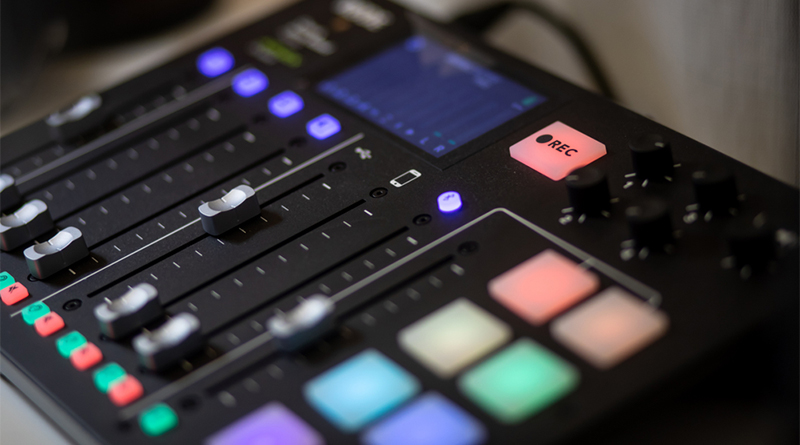 Cài đặt ban đầu cho Micro trên Rode Caster Pro