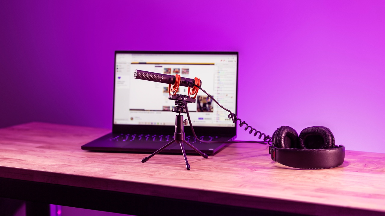 Sử dụng Micro Shotgun để Podcasting hoặc Livestream