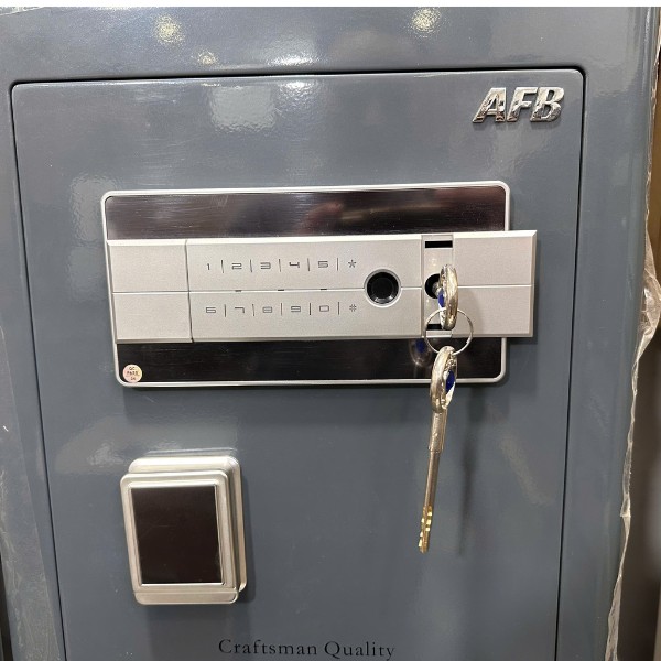 Cách mở két sắt AFB dòng HM bằng chìa khóa