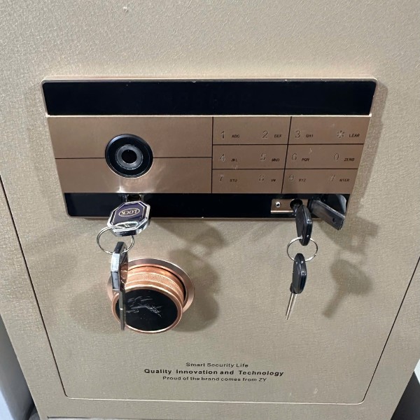 Cách mở két sắt Bofa dòng BJ bằng chìa khóa