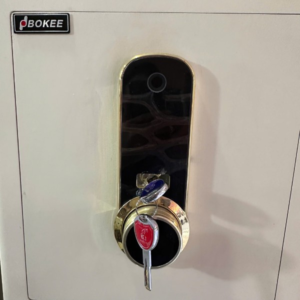 Cách mở két sắt Bokee dòng BK45A và BK55A bằng chìa khóa