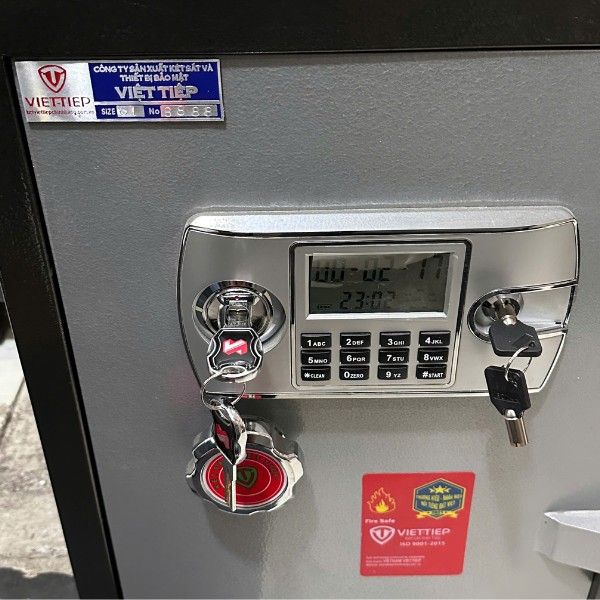 Cách mở két sắt điện tử Việt Tiệp bằng chìa khóa