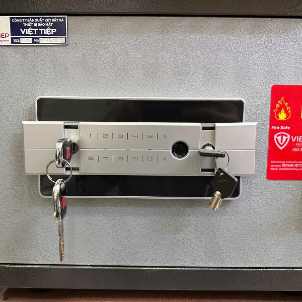 Cách mở két sắt Việt Tiệp vân tay điện tử bằng chìa khóa