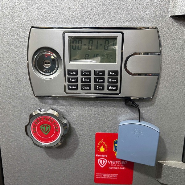 Cách mở két sắt Việt Tiệp bằng hộp tiếp PIN két sắt