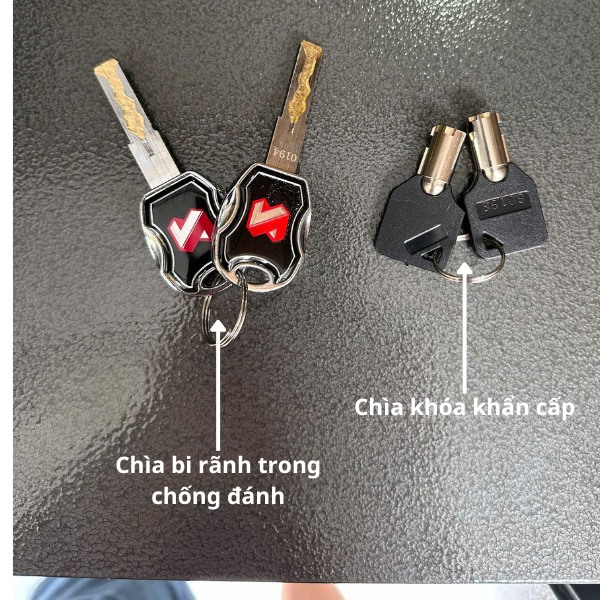 Chìa khóa két sắt Việt Tiệp chính hãng đời mới là chìa bi rãnh trong chống đánh