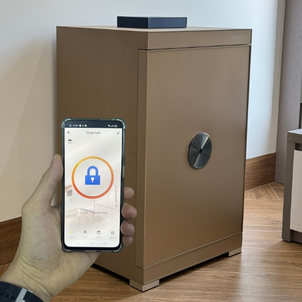 Két sắt Philips thông minh kết nối điện thoại