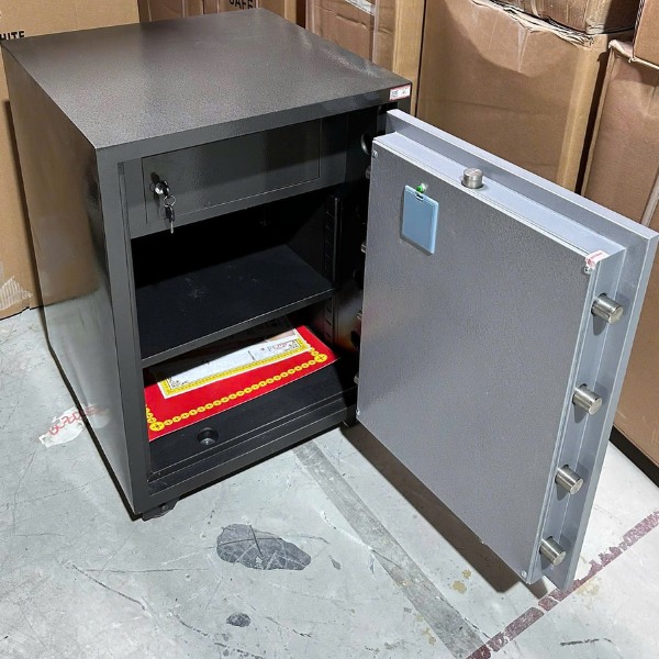 Két sắt Việt Nhật VN99FE thông minh dùng cho văn phòng công ty