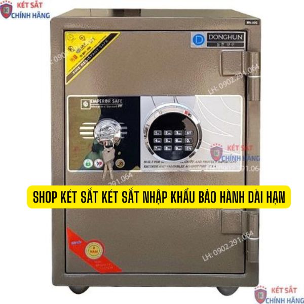 Két sắt nhập khẩu với bảo hành dài hạn không chỉ mang đến sự an toàn tuyệt đối cho tài sản của bạn mà còn thể hiện cam kết về chất lượng từ các thương hiệu uy tín