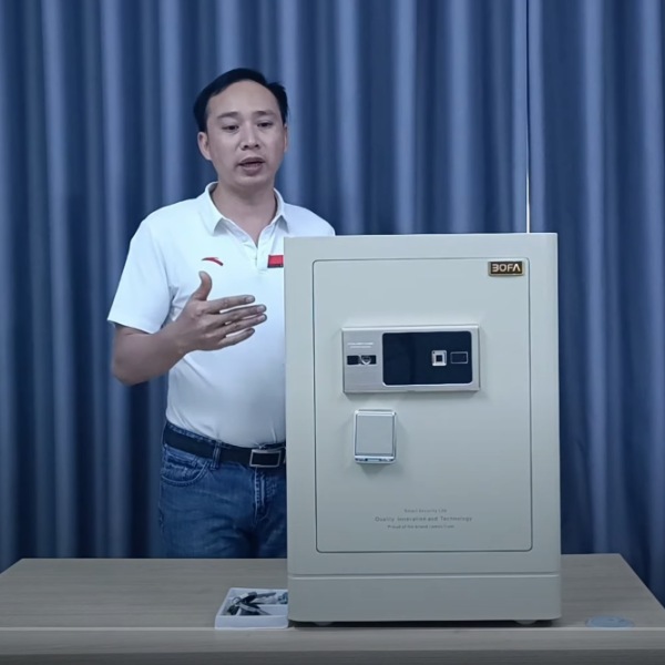 Nguyễn Đức Phương là đại lý phân phối két sắt Bofa