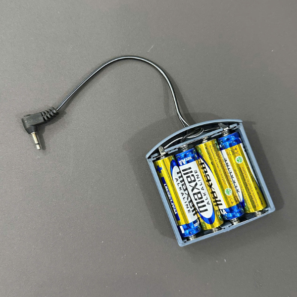 Cách lắp PIN loại 2A vào hộp tiếp PIN két sắt ( chiều phẳng vào đầu lò xo)