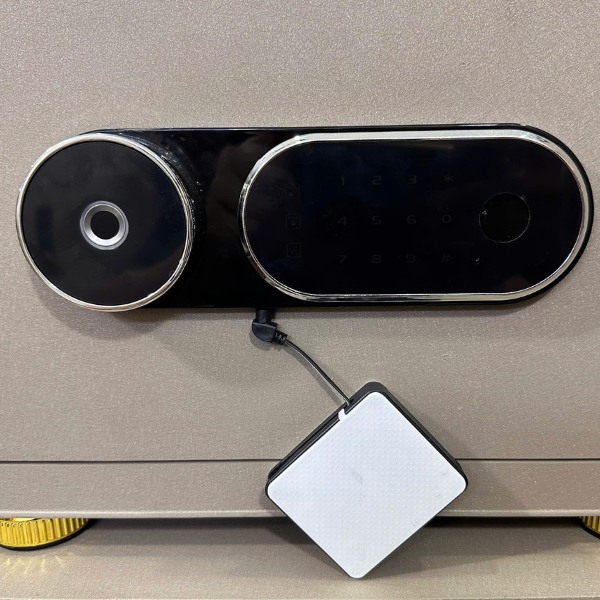 Cách mở két sắt Liberty LB30S bằng hộp tiếp PIN két sắt