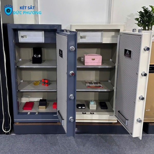 Nội thất Aifeibao HK-A1/D-120-HM rộng chia làm 4 ngăn để được nhiều đồ quý giá