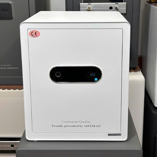 Két sắt Aifeibao HK-MD-45AM vân tay thông minh màu trắng