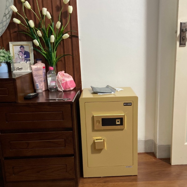 Lắp đặt Két sắt nhập khẩu AifeiBao HK-MD-60BL khóa vân tay điện tử tại nhà