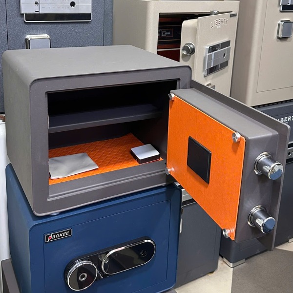 Nội thất Két sắt Bokee BK30VT mini vân tay màu nâu