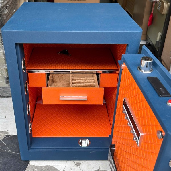 Két sắt Bokee BK60A3 vân tay thông minh kết nối điện thoại có khay trang sức