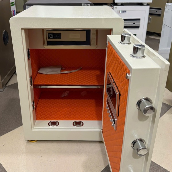 Nội thất Két sắt nhận diện khuôn mặt Xuân Hòa Bokee BK60FI