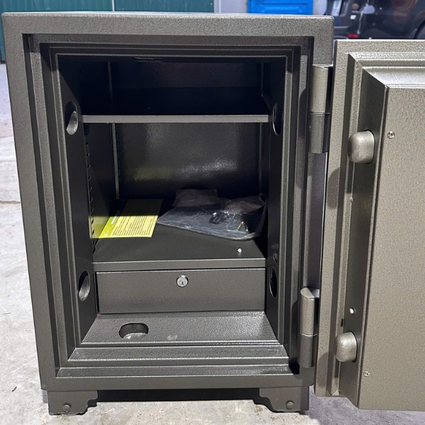 Nội thất két sắt Hàn Quốc chống cháy BUMIL BM100 cơ đổi mã