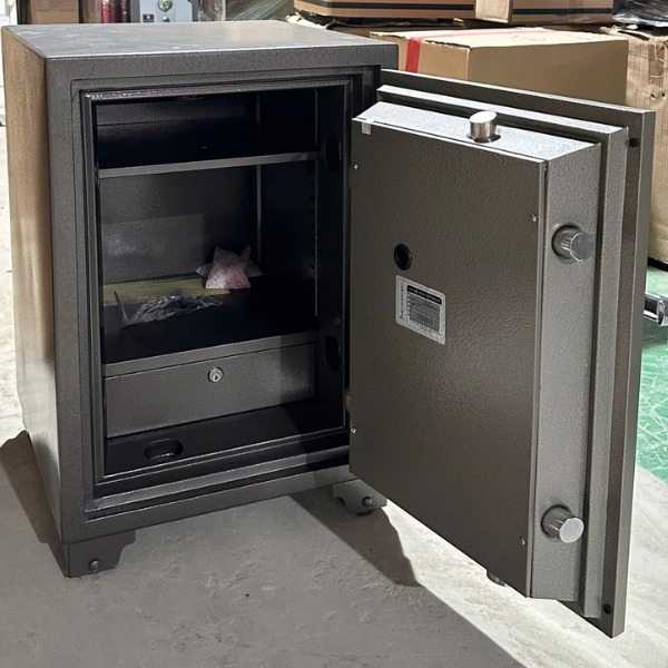 Nội thất két sắt EPOCH S100 khóa cơ chống trộm dò mã số