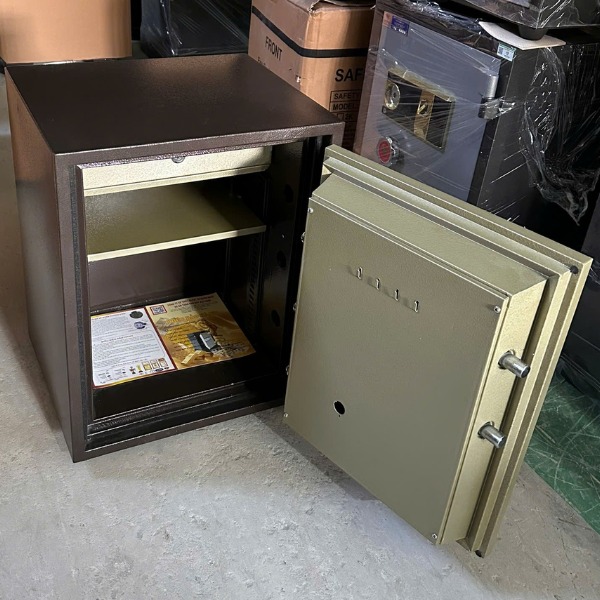 Két sắt Hàn Quốc Trusafe HQ683DT điện tử an toàn chống trộm với hèm tam cấp