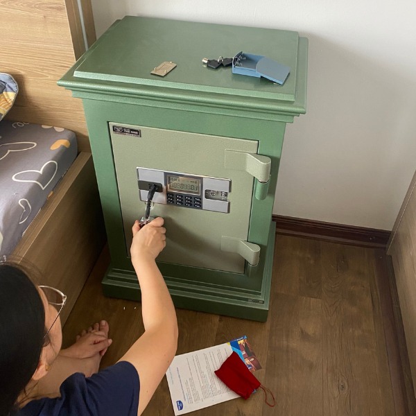 Thực tế lắp đặt két sắt Hòa Phát KA40DT cho gia đình