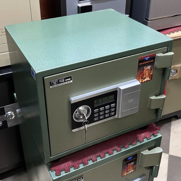 Két sắt Hòa Phát Theone KS35NDT điện tử chống cháy 1000 độ C trong 2 giờ