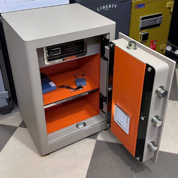 Nội thất Két sắt Liberty LB68S màu gold vân tay điện tử kết nối điện thoại