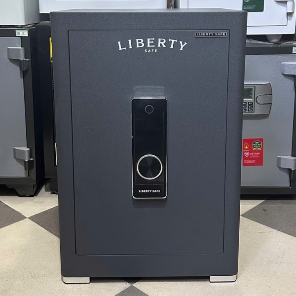 Thực tế két sắt Liberty LB68PRO tại cửa hàng