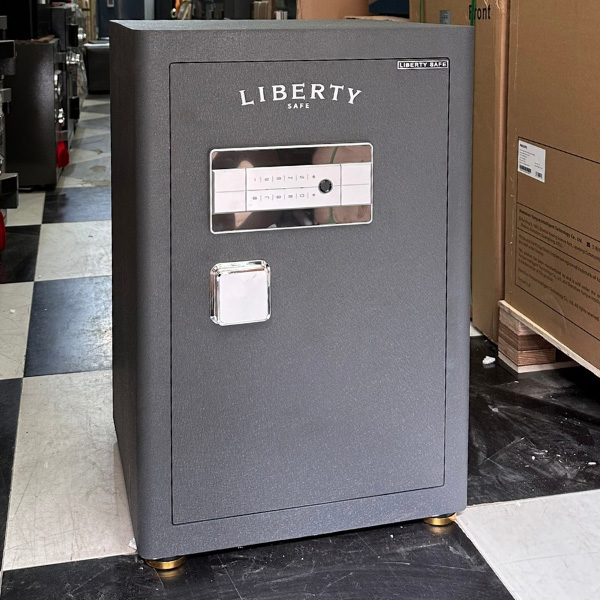 Thực tế két sắt liberty LB68S vân tay thương hiệu Mỹ