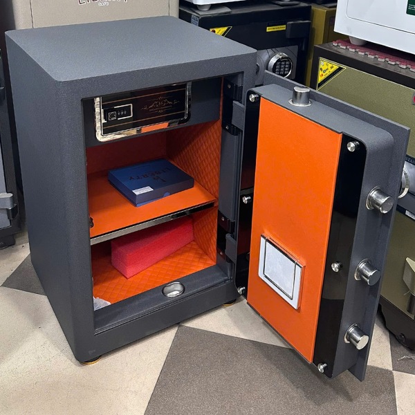 Két sắt thông minh Liberty LB68S có giàn cơ chắc chắn, thép đúc