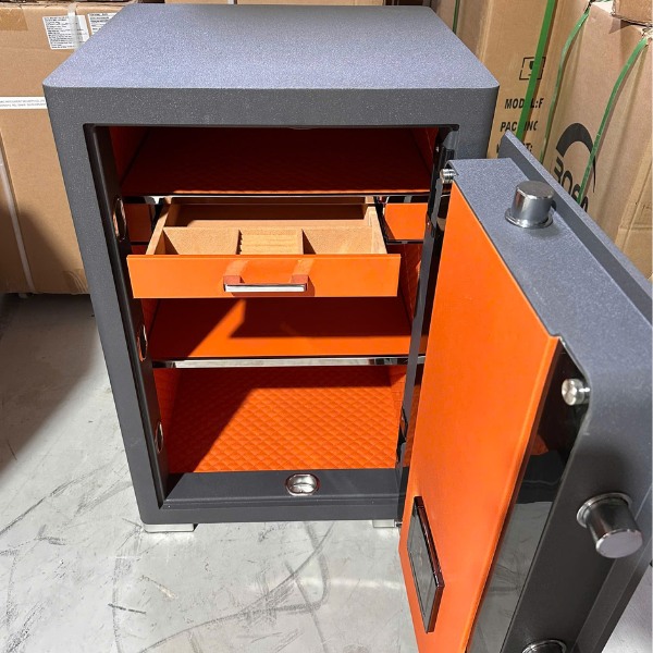 Két sắt Liberty LB79PRO phiên bản màu xanh xám bên đẹp chống cháy 1200 độ C trong 2 giờ