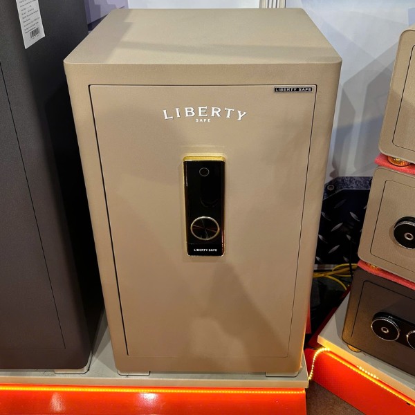 Két sắt Liberty LB88PR màu gold