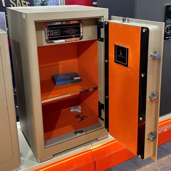 Két sắt Liberty LB88S màu gold vân tay kết nối điện thoại có kết cấu thép chắc chắn