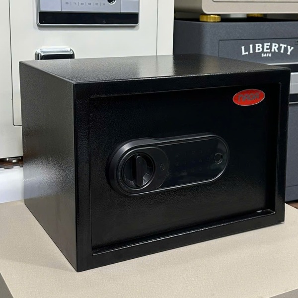 Két sắt mini vân tay điện tử BG250 cao cấp nhỏ để tủ bền đẹp chất lượng, dễ sử dụng